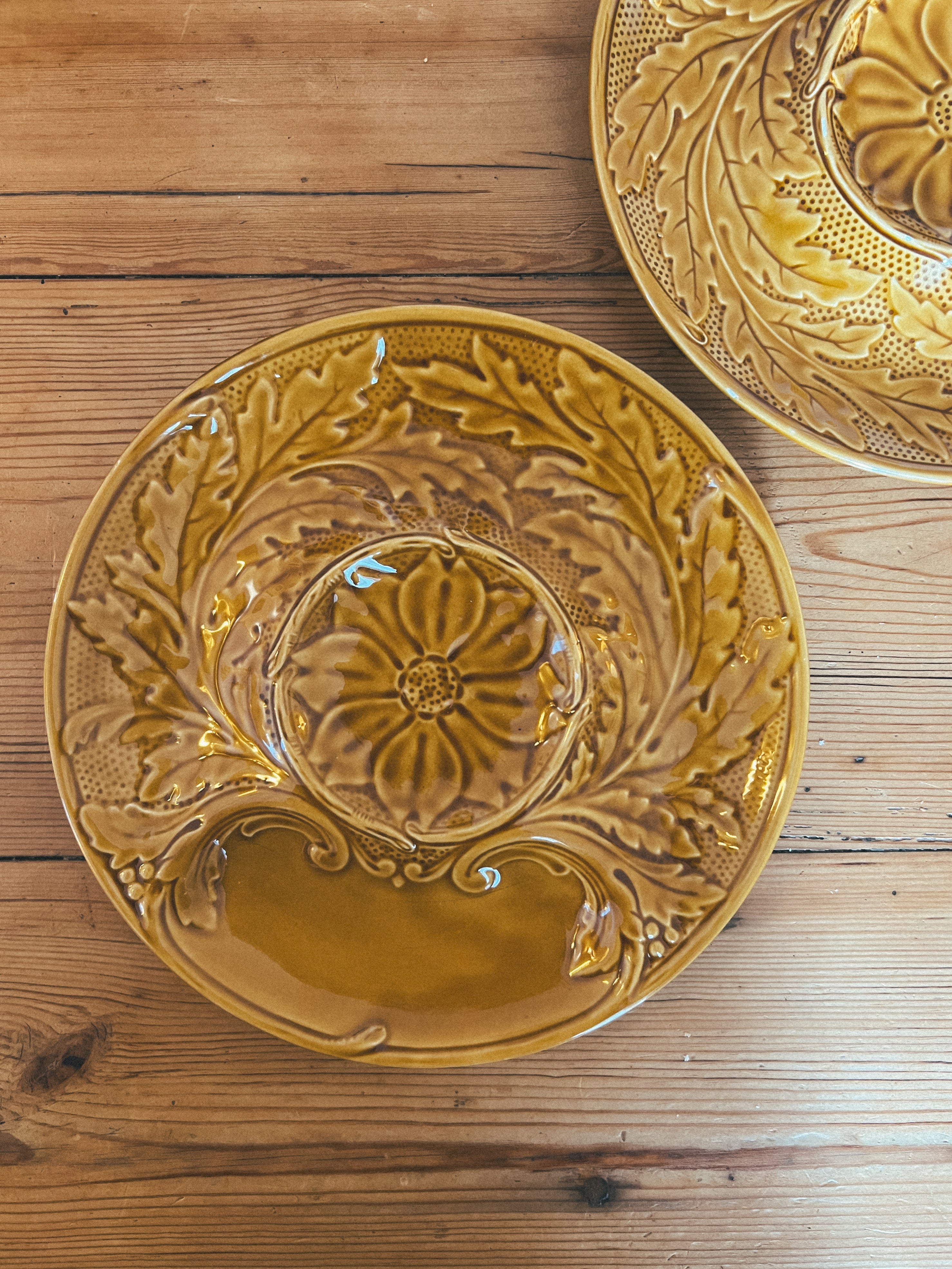 ASSIETTE À ARTICHAUT VINTAGE - Ocre