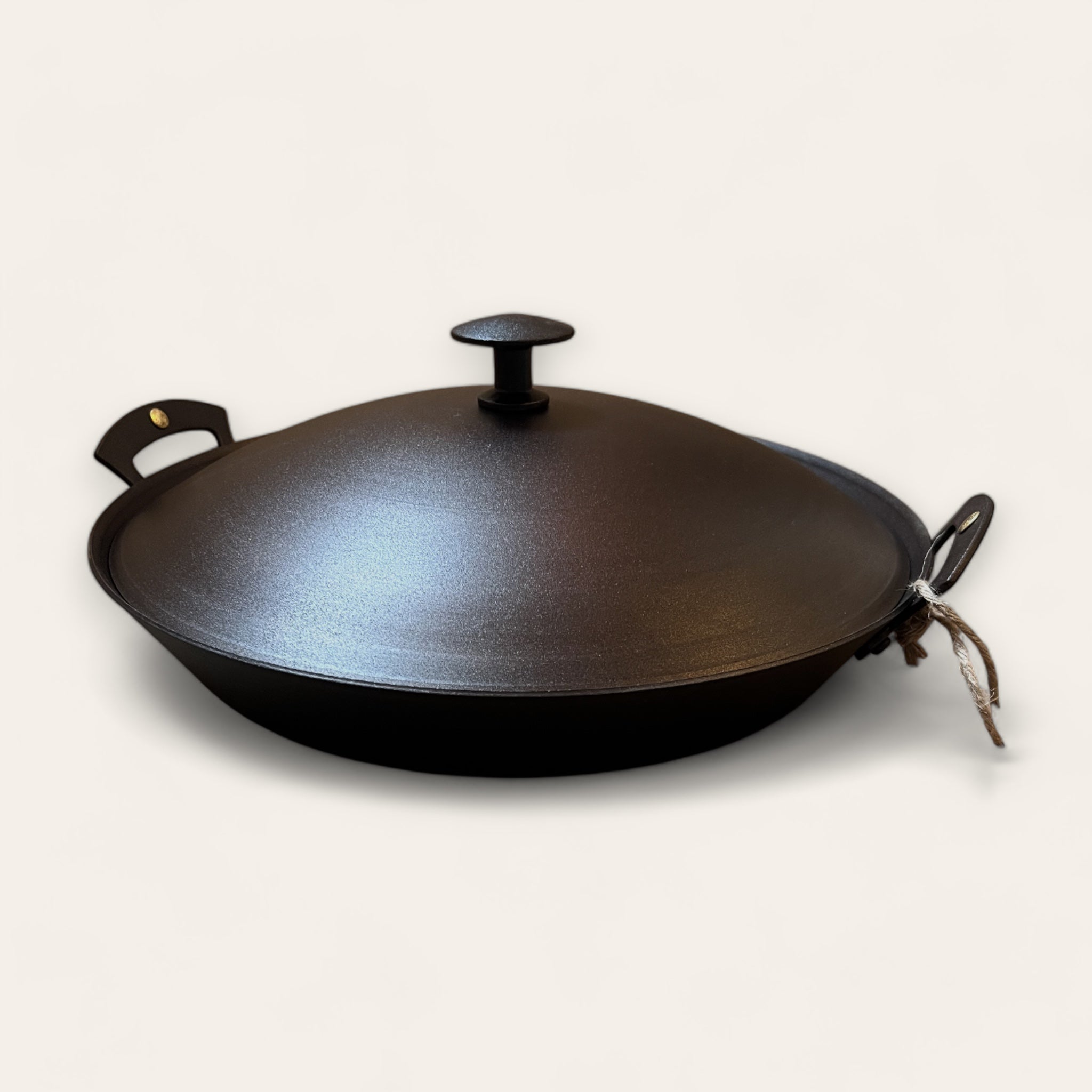 PROSPECTOR PAN - Fer noir repoussé